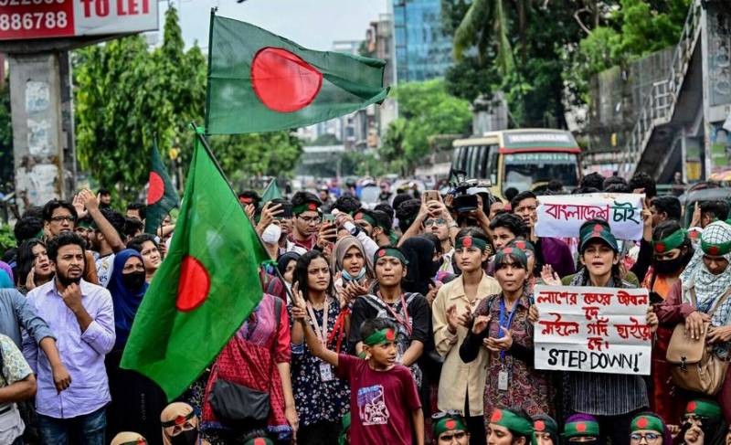 بنگلہ دیش 2026: نوجوانوں کا 'بھارت مخالف' بیانیہ انتخابی مہم پر چھا گیا، 12 فروری کو فیصلہ کن معرکہ