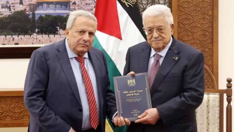 فلسطین کے صدر محمود عباس کا عبوری آئین کا مسودہ شائع کرنے کا اعلان