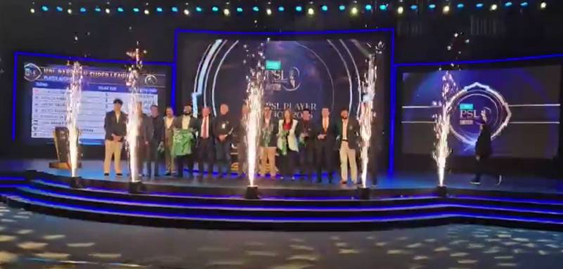 پی ایس ایل 11 آکشن: نسیم شاہ کی 'شاہانہ' انٹری، عماد وسیم اور شکیب الحسن کی قیمت نہ لگ سکی