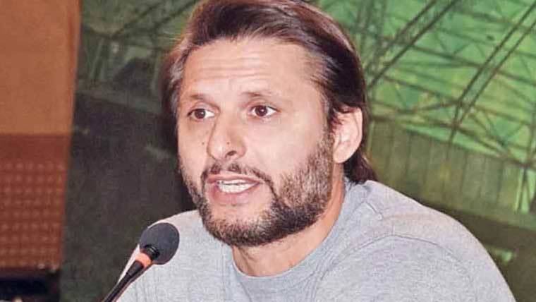 شاہد آفریدی کا بابر، شاہین اور شاداب کو باہر بٹھانے کا مطالبہ