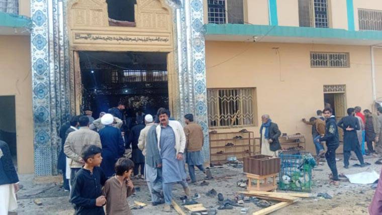 اسلام آباد: ترلائی امام بارگاہ حملے میں جاں بحق افراد کے اہل خانہ کو امدادی چیکس پیش
