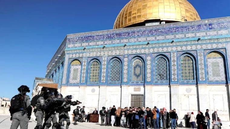 اسرائیلی انتظامیہ کا مسجد اقصیٰ کے امام کو بے دخل کرنے کا فیصلہ