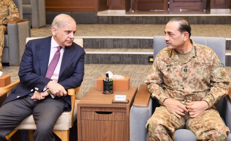 پاکستان کا دشمنوں کو کرارا جواب: وزیراعظم کا جی ایچ کیو دورہ، افغان طالبان اور فتنہ الخوارج کے گٹھ جوڑ پر سخت وارننگ