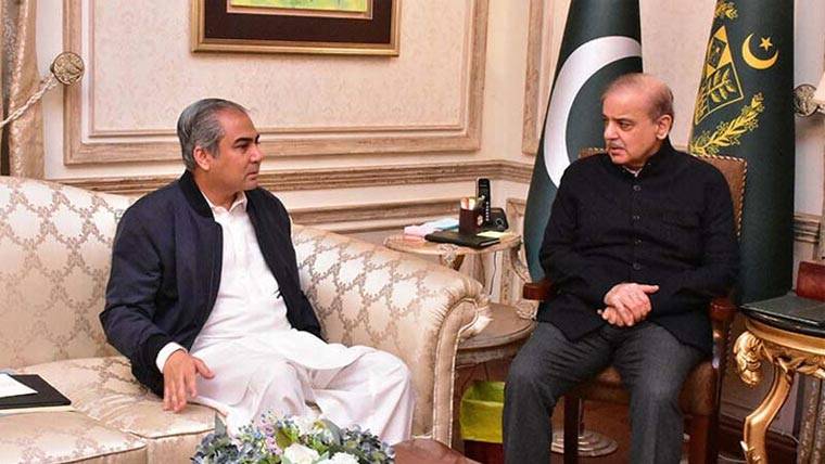 وزیرِداخلہ محسن نقوی کی وزیرِاعظم سے ملاقات، عالمی وزرائے داخلہ اجلاسوں میں پاکستان کی کامیاب شرکت