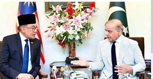 وزیراعظم شہباز شریف کا ملائیشین ہم منصب سے رابطہ: مشرقِ وسطیٰ میں اسرائیلی جارحیت پر تشویش کا اظہار