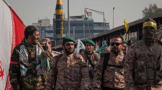 آبنائے ہرمز میں ٹکراؤ کی صورتحال: ایرانی پاسدارانِ انقلاب کا صدر ٹرمپ کو کھلا چیلنج