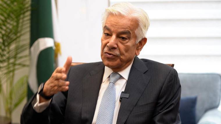  پٹرول اور ڈیزل کی قیمت میں محدود اضافہ کرنا حکومت کے لیے ایک مشکل لیکن ضروری اقدام تھا، خواجہ آصف