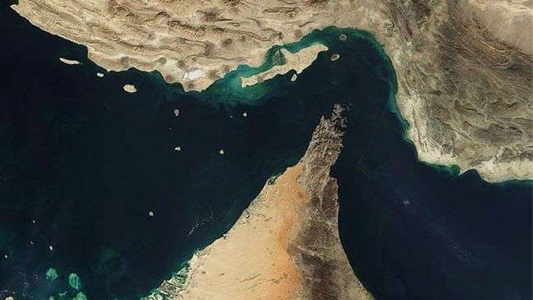 امریکہ کا ایران پر آبنائے ہرمز میں سرنگیں بچھانے کا الزام