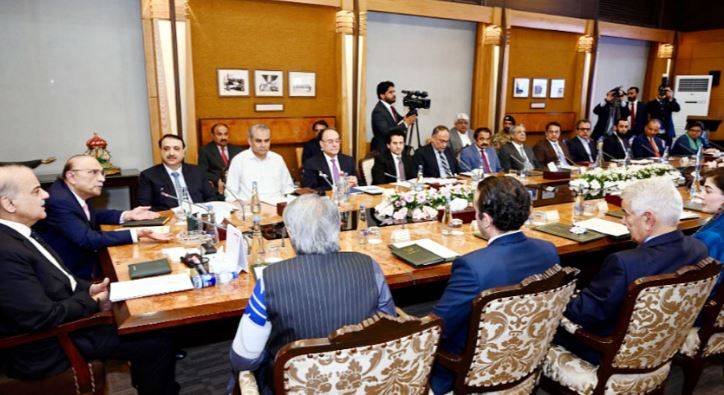 معاشی و توانائی چیلنجز پر مشاورت، عوامی ریلیف کے اقدامات پر غور
