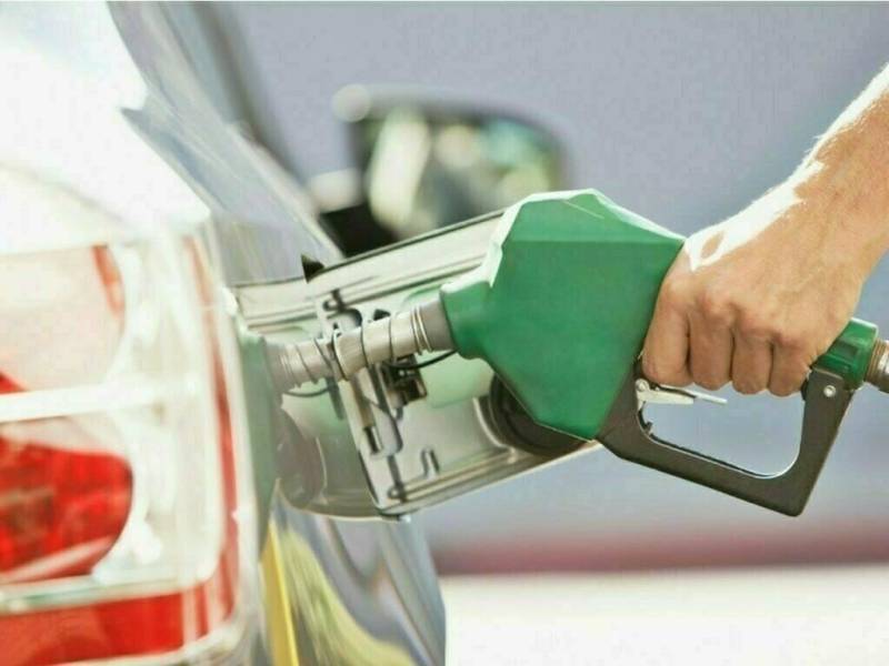 وزیرِ اعظم کی جانب سے ڈیزل کی قیمت میں بڑی کمی کی منظوری 