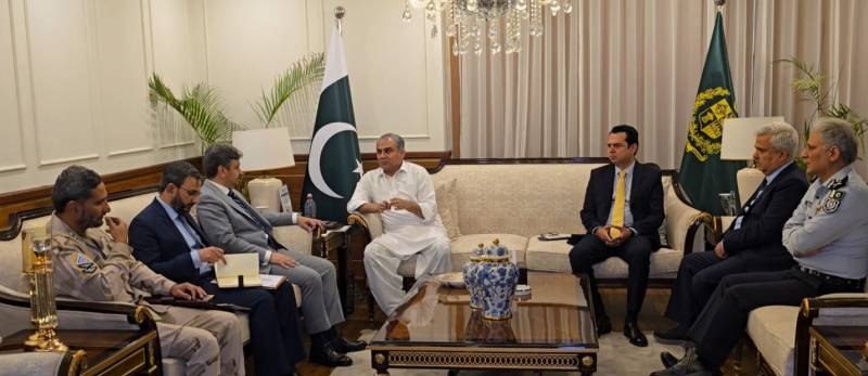 وفاقی حکومت کا ایئرپورٹس پر سکیورٹی پروٹوکول تبدیل کرنے کا فیصلہ، جدید سکینرز لگائے جائیں گے