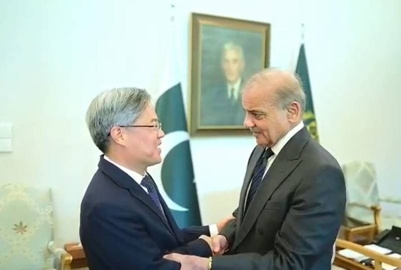 پاک چین دوستی مزید مستحکم ہوگی: چینی سفیر کی وزیراعظم سے ملاقات، پاکستان کی امن کوششوں کی تعریف