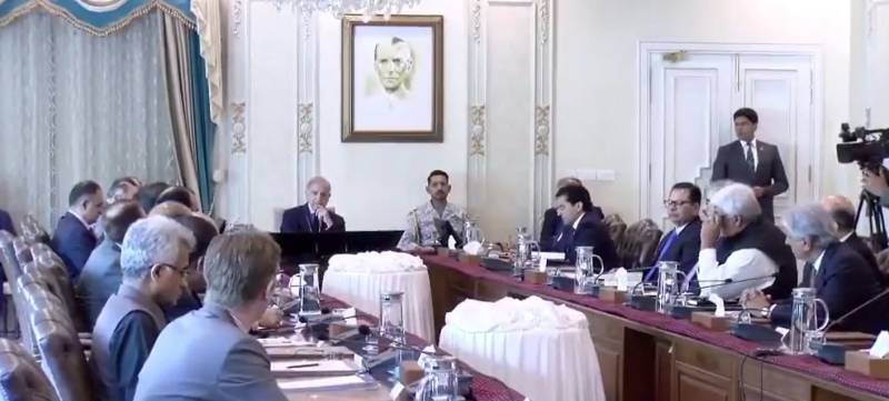 قیمتی پتھروں کی صنعت کی بحالی: وزیراعظم کا ملک بھر میں 3 سٹیٹ آف دی آرٹ ٹریننگ سینٹرز بنانے کا حکم