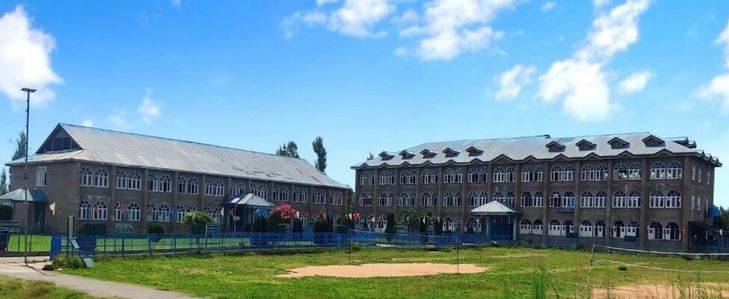 شوپیاں: معروف درسگاہ 'جامعہ سراج العلوم' غیر قانونی قرار، عمارت سیل اور اثاثے ضبط کرنے کا حکم