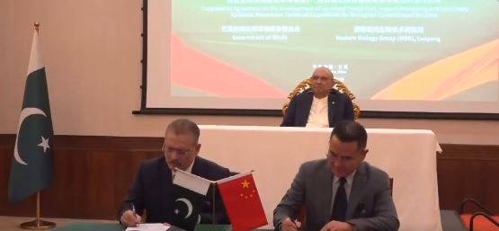  صدر آصف زرداری کے دورہ چین کا بڑا ثمر، پاکستان اور چین کے مابین میگا صنعتی معاہدوں پر دستخط