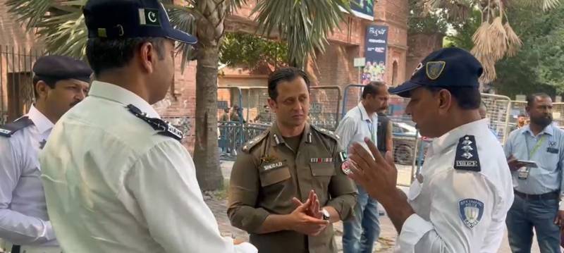 لاہور: پی ایس ایل 11 فائنل کے لیے ٹریفک پلان کو حتمی شکل دے دی گئی، سی ٹی او کا دورہ