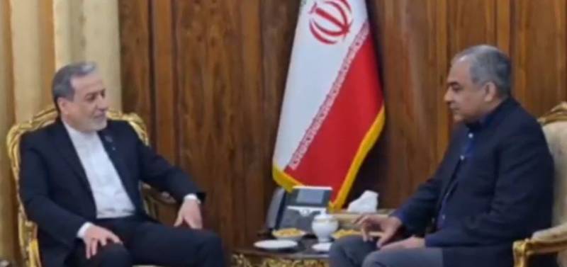 تہران میں پاک ایران اہم بیٹھک؛ محسن نقوی کا ایرانی وزیرِ خارجہ سے رابطہ، ایران امریکا مستقل جنگ بندی اور مشرقِ وسطیٰ کے حالات پر گفتگو