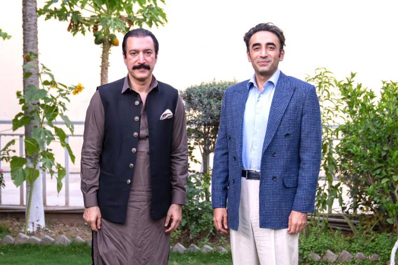 چیئرمین پی پی پی بلاول بھٹو زرداری سے وزیرِ اعظم آزاد کشمیر کی ملاقات، عوامی روابط تیز کرنے کی ہدایت