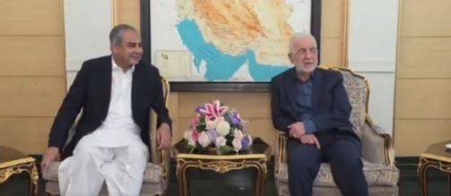 وزیرِ اعظم شہباز شریف اور فیلڈ مارشل کا ایرانی سپریم لیڈر کو اہم پیغام، محسن نقوی خط لے کر تہران پہنچ گئے