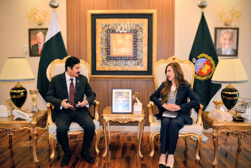 سفارتی روابط میں تیزی: گورنر کے پی فیصل کریم کنڈی اور امریکی ناظم الامور کے مابین اہم بیٹھک، بڑے فیصلے