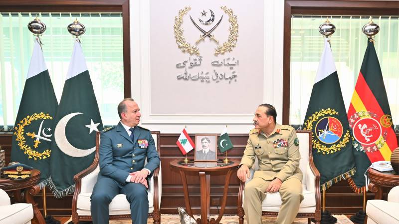 لبنانی آرمی چیف کا جی ایچ کیو کا دورہ: فیلڈ مارشل سید عاصم منیر سے اہم ملاقات، گارڈ آف آنر پیش