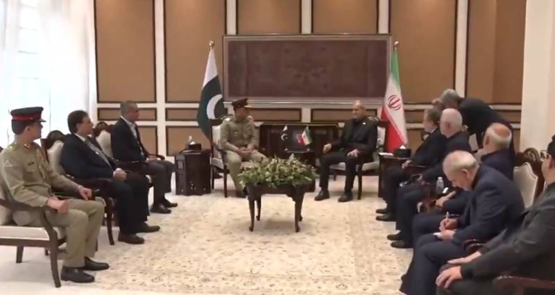 ایرانی صدر مسعود پزیشکیان کی فیلڈ مارشل عاصم منیر سے ملاقات، پاکستان کے کردار کو سراہا