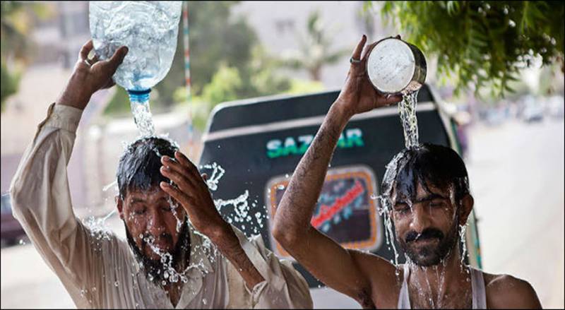 گرمی کی شدت میں اضافہ، سندھ اور بلوچستان کے مختلف علاقوں میں پارہ 47 ڈگری تک پہنچ گیا