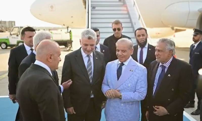 وزیراعظم شہباز شریف دو روزہ سرکاری دورے پر ترکیہ پہنچ گئے