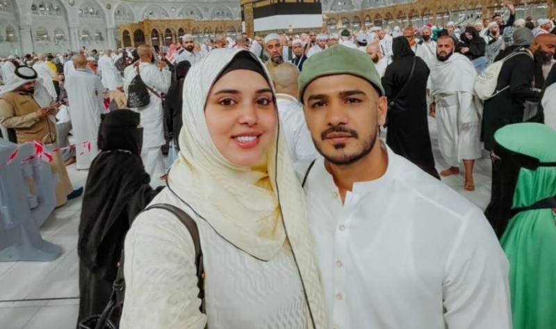 حج کے بعد کنول آفتاب کی زندگی پر سوالات، سوشل میڈیا پر نئی بحث شروع ہوگئی
