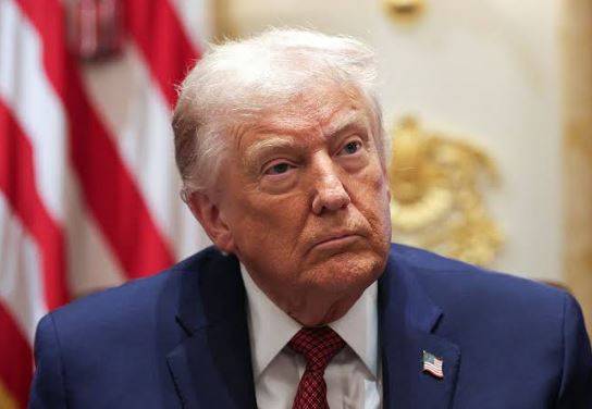 آبنائے ہرمز سے گزرنے والے غیرملکی کارگو پر 20 فیصد فیس ہوگی: ٹرمپ