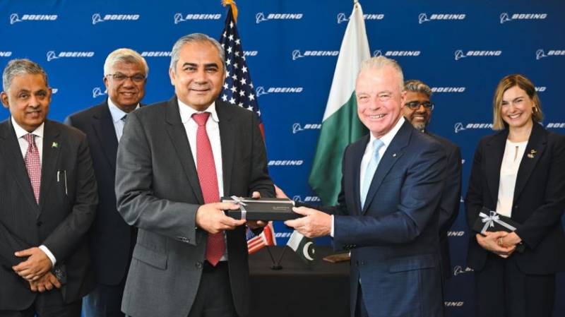  قومی ایئرلائن کے بیڑے کی جدیدکاری، محسن نقوی کی بوئنگ حکام سے اہم ملاقات