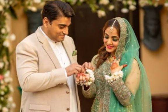 نادیہ خان کی ازدواجی زندگی سے متعلق افواہیں، نئی تصویر نے تمام قیاس آرائیوں کو غلط ثابت کر دیا
