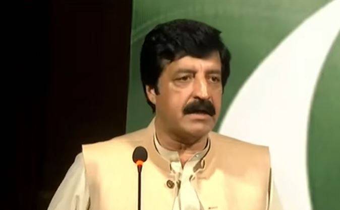 تعلیم اور انڈسٹری کا خلا ختم کرنا ہوگا، نوجوانوں میں صلاحیتوں کی کمی نہیں: گورنر پنجاب