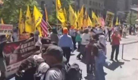نیویارک میں آر ایس ایس سربراہ کے خلاف احتجاج، بھارتی پالیسیوں پر شدید نعرے بازی