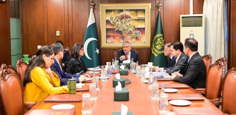  اسحاق ڈار کا دورہ برطانیہ، ترکیہ اور کرغزستان، فالو اپ امور پر اہم اجلاس