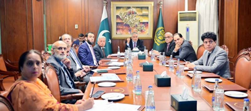 چینی کی قلت کا کوئی خدشہ نہیں، ذخائر سے کرشنگ سیزن تک ملکی ضرورت پوری ہوگی، اسحاق ڈار