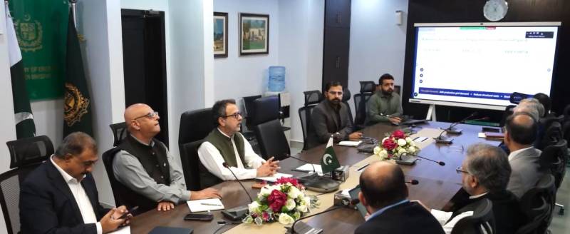  اویس لغاری کی بجلی سستی کرنے کیلئے پاور سیکٹر میں اصلاحات تیز کرنے کی یقین دہانی