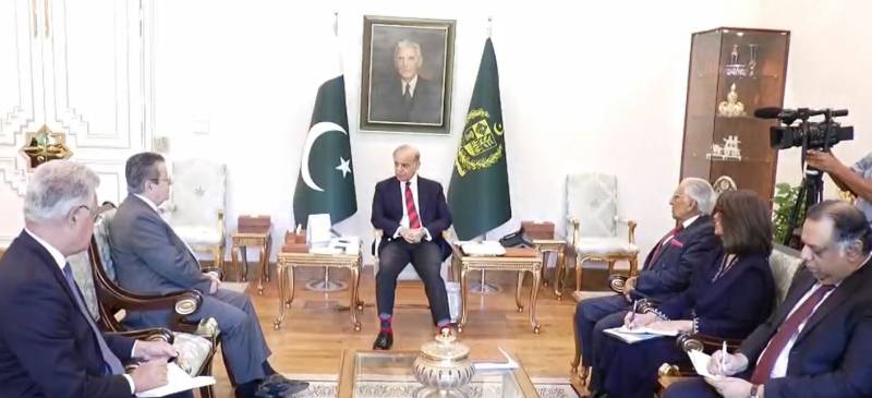 وزیراعظم سے فرانسیسی سفیر کی ملاقات، پاکستان فرانس تعلقات مزید مستحکم کرنے کا عزم