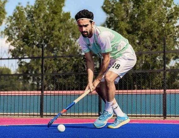 پاکستان کے عبدالرحمٰن کا عالمی ہاکی شائقین پر سحر، میجک سکل ایوارڈ اپنے نام کرلیا