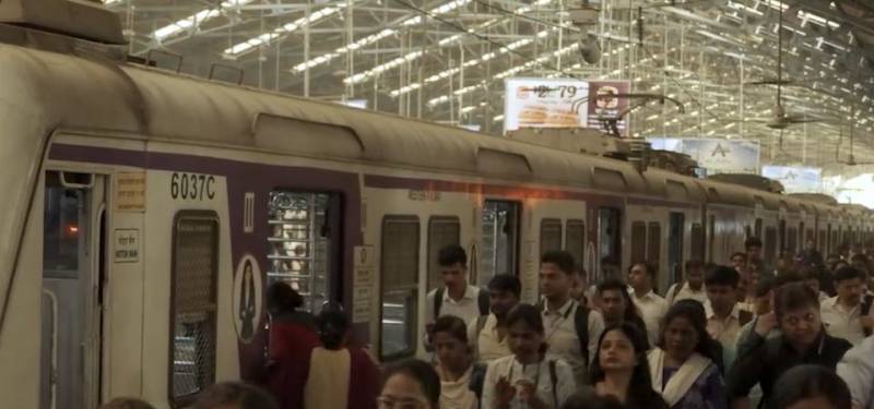 بھارت میں نوجوانوں کا روزگار بحران، 250 اضلاع میں 25 فیصد نوجوان بے روزگار