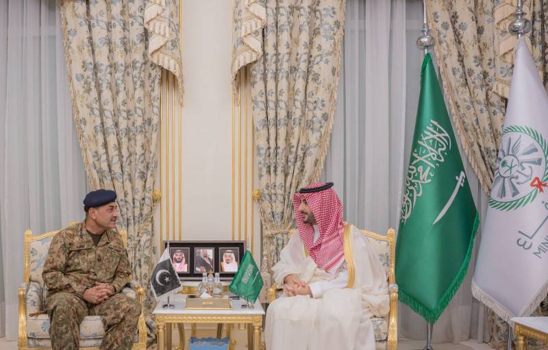 فیلڈ مارشل سید عاصم منیر اور سعودی وزیر دفاع کی ملاقات، دفاعی تعاون پر تبادلہ خیال